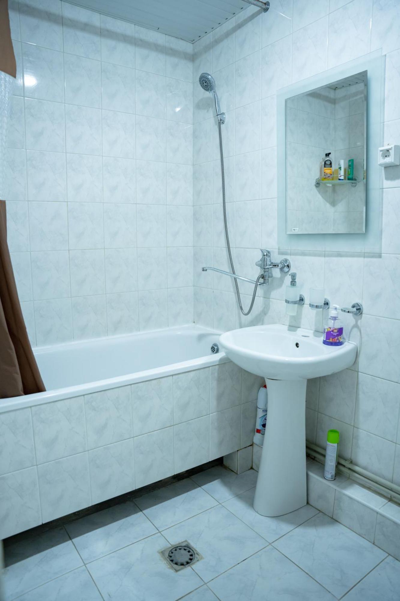 Ners Guest House Gjoemri Buitenkant foto