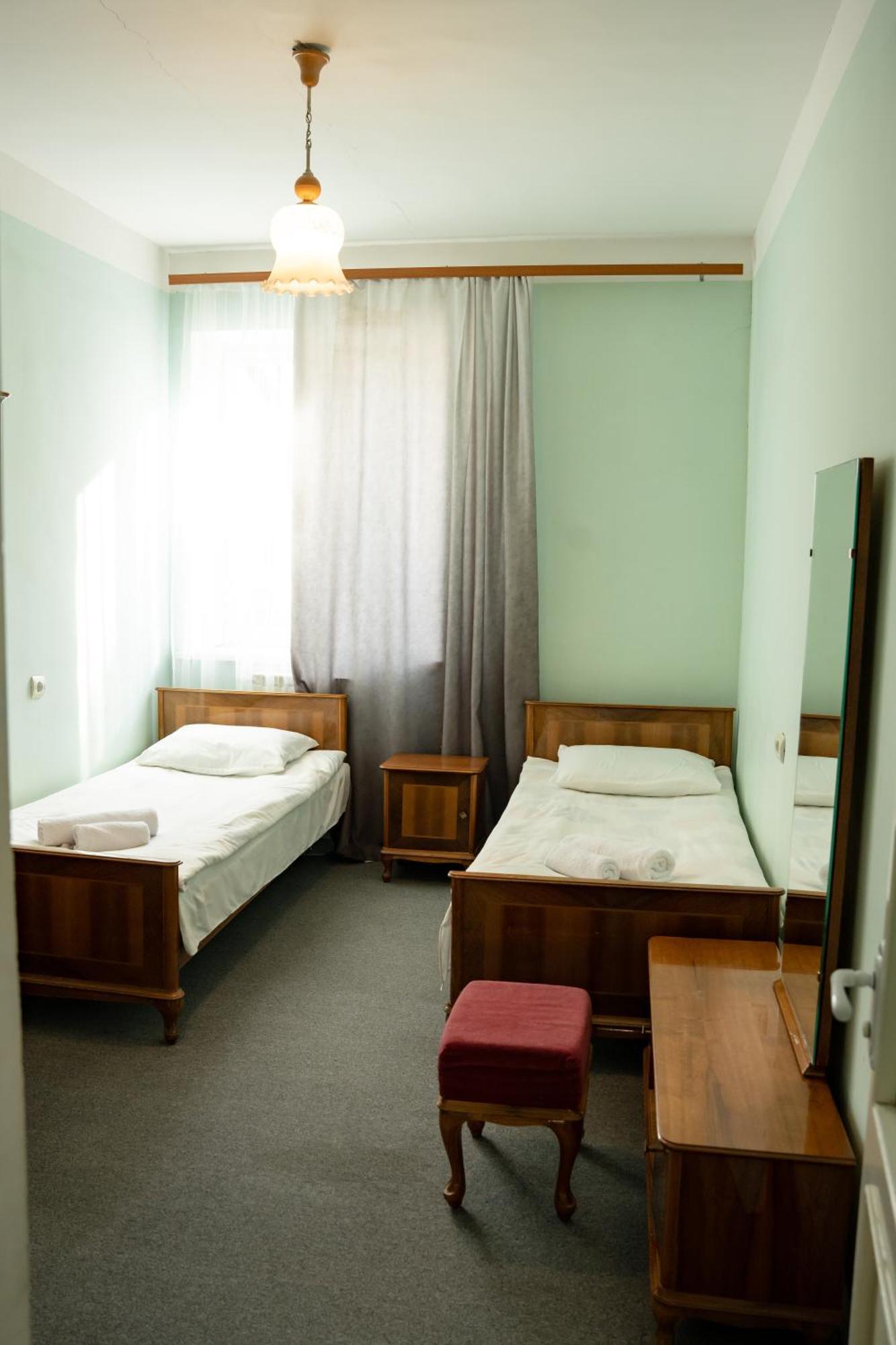 Ners Guest House Gjoemri Buitenkant foto